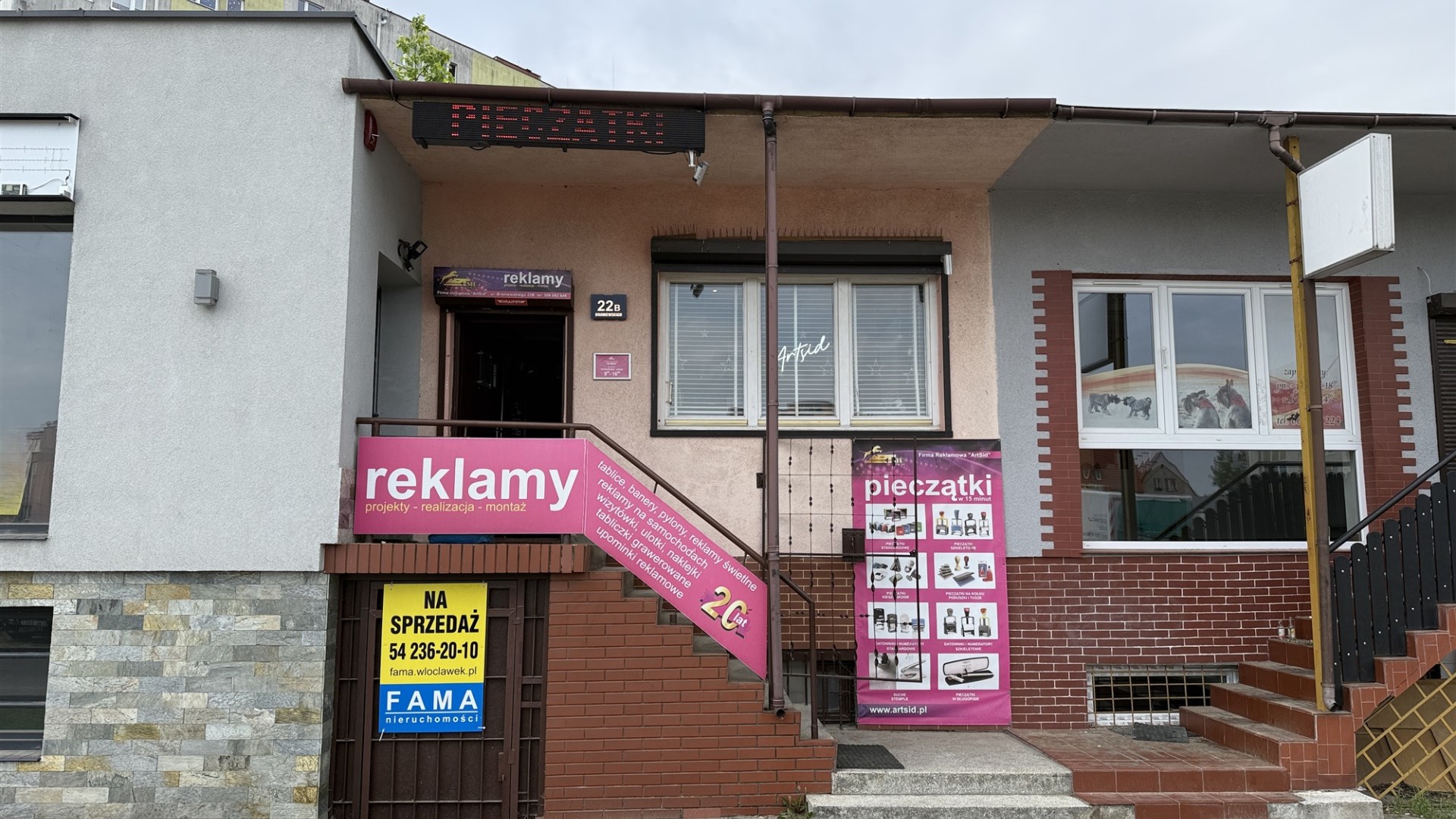Lokal na sprzedaż