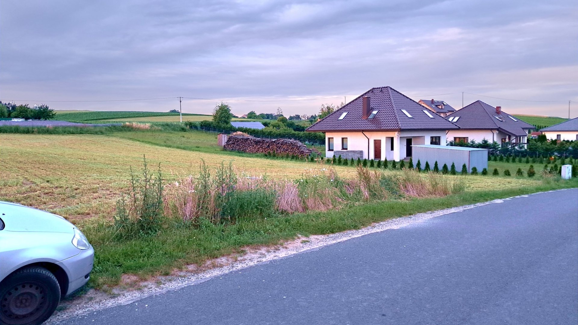 Działka na sprzedaż