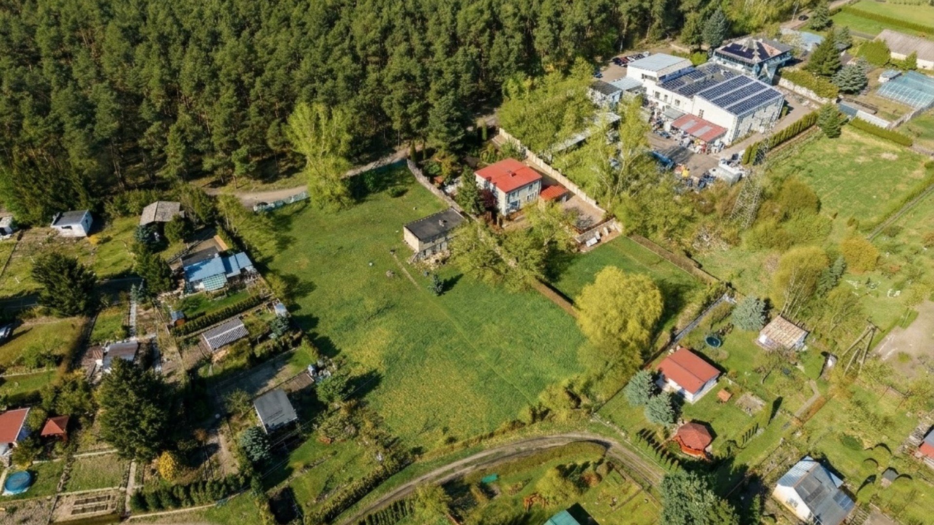 Działka na sprzedaż